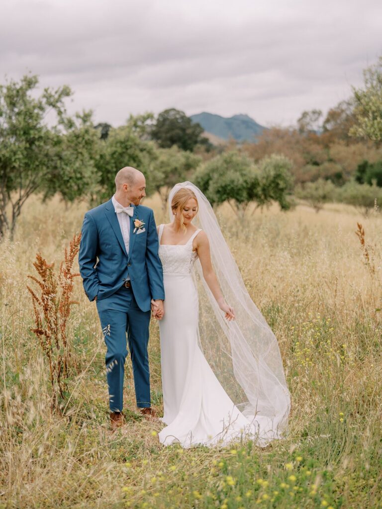 san-luis-obispo-ranch-wedding-couple-photo